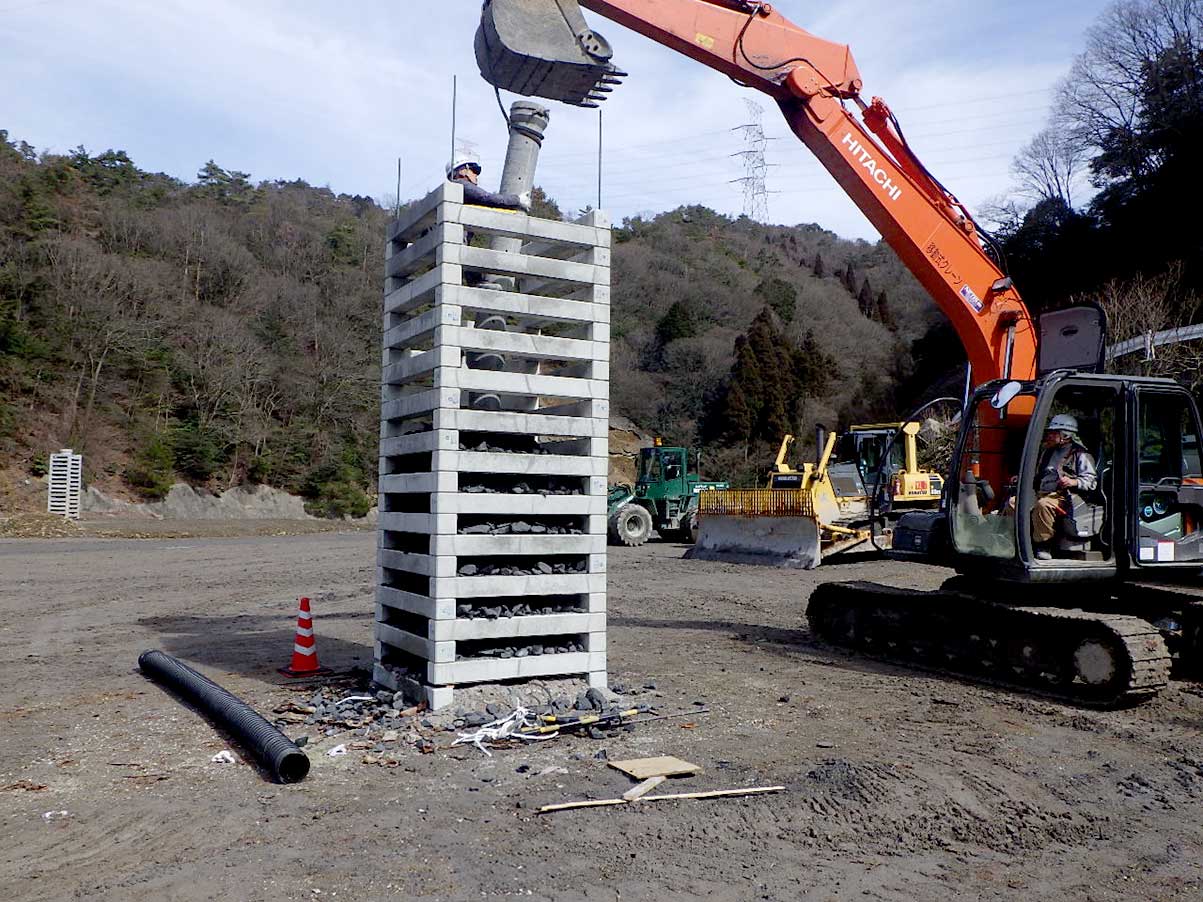 ビーム菅2本目設置状況