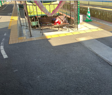 出町柳駅障害者誘導用点字ブロック